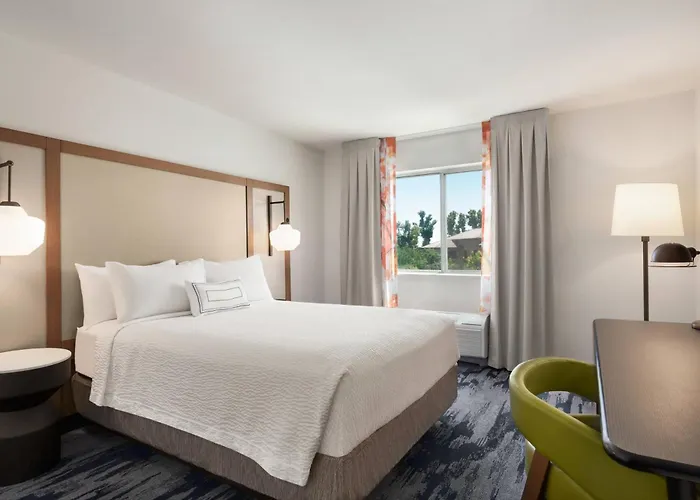 Fairfield Inn By Marriott Visalia Sequoia