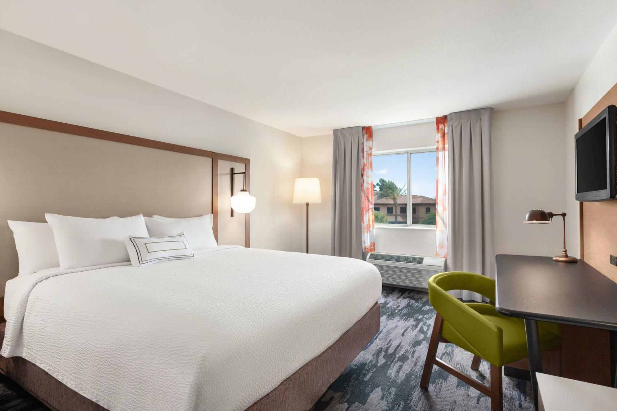 Hotel Fairfield By Marriott Sequoia 3*